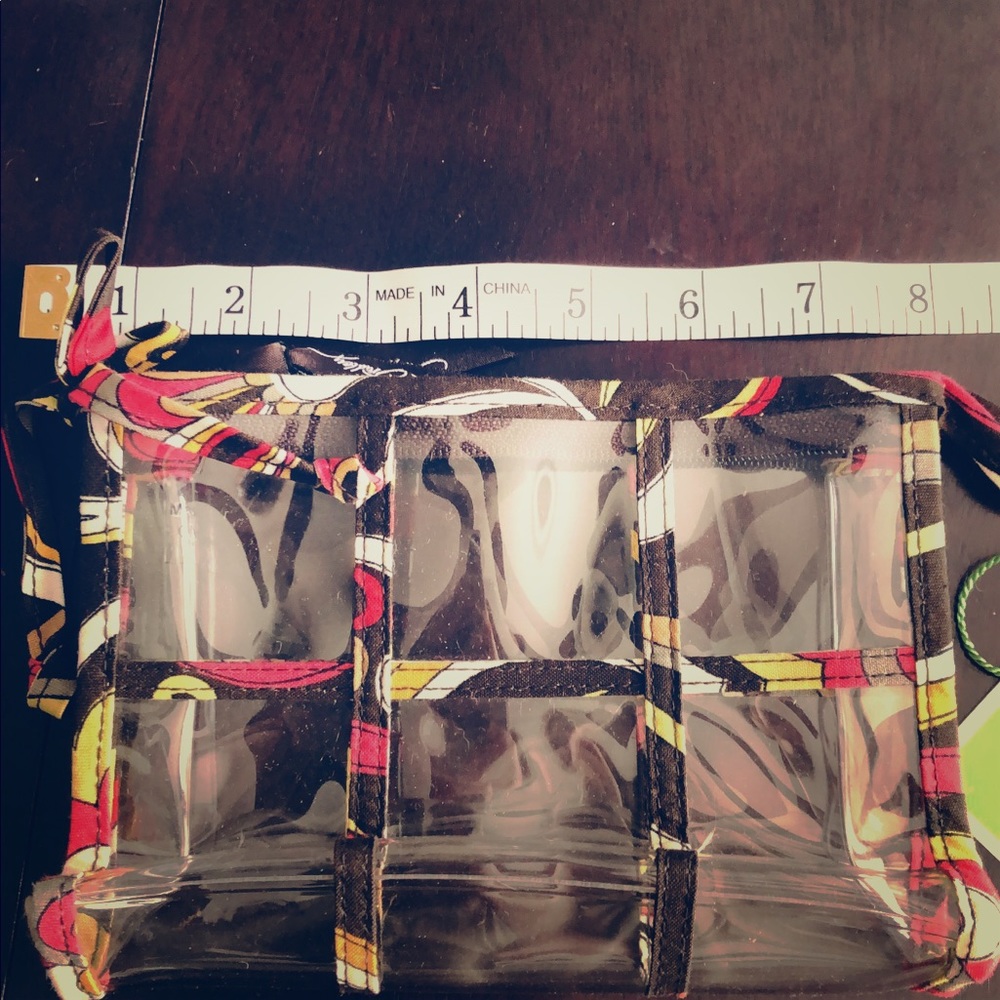 🍁2/$20 NWT Vera Bradley makeup bag